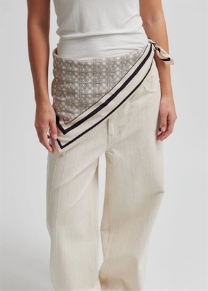 Monogram scarf Whitecap Gray. Second Female 